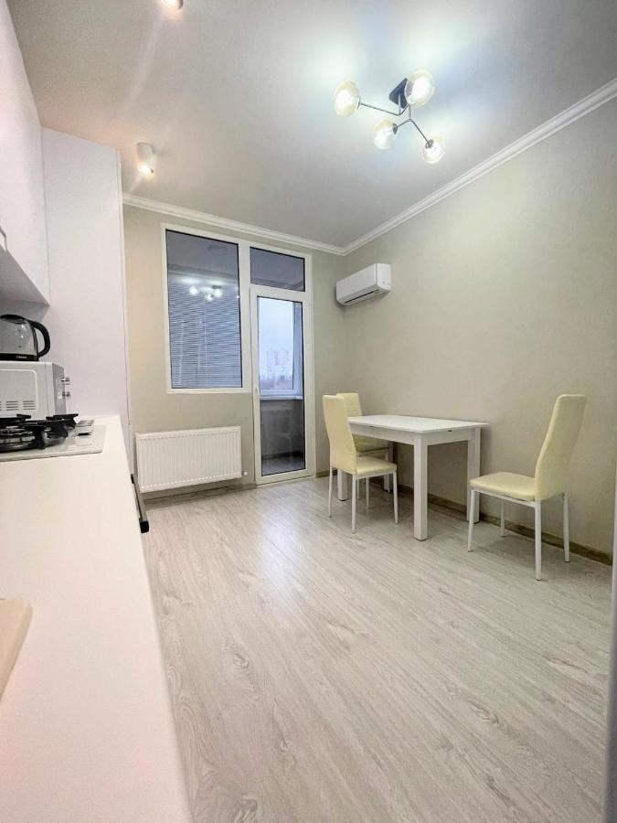Beautiful Apartment In Chişinǎu Buitenkant foto