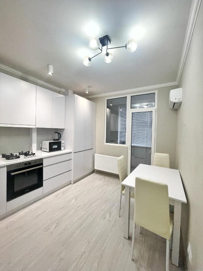 Beautiful Apartment In Chişinǎu Buitenkant foto